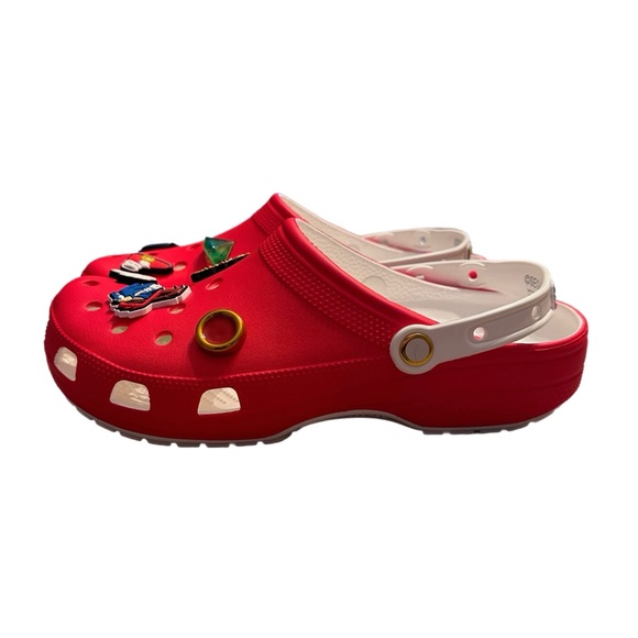 Crocs NWT Sega Sonic The Hedgehog Classic Crocs Red Unisex W12 M10 - Picture 5 of 12